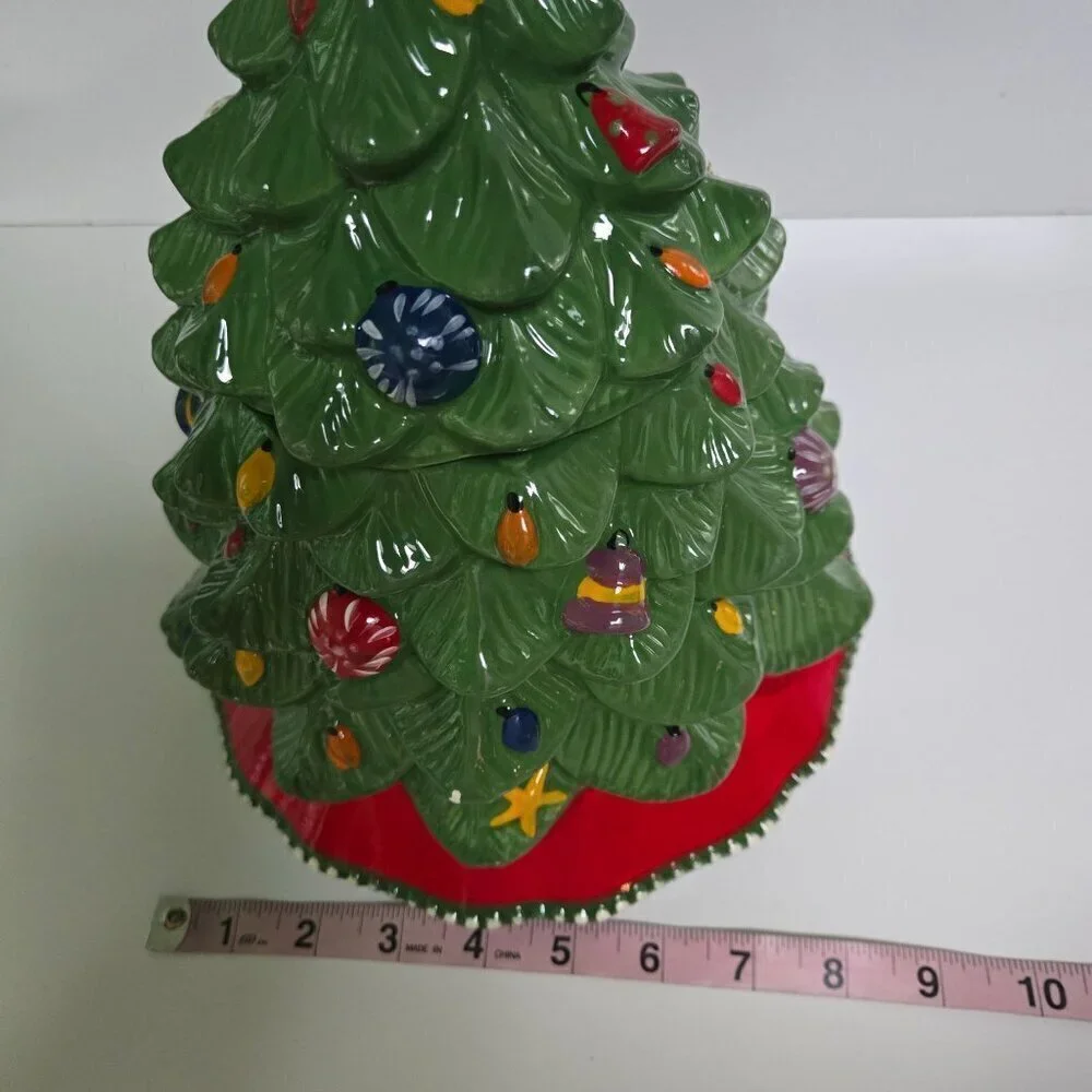 Temptations By Tara Christmas Tree Cookie Jar 940048